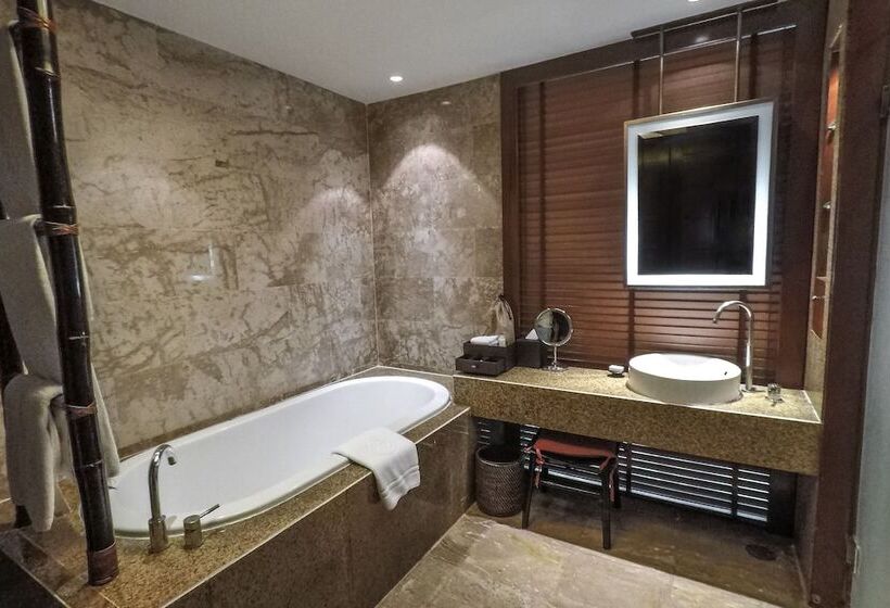 Номер Deluxe Вид на Море, Centara Grand Beach Resort & Villas Krabi