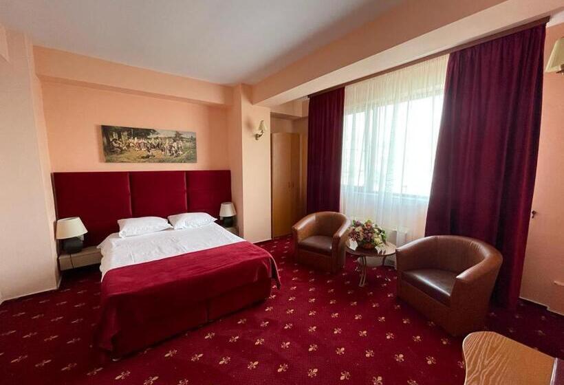 Quarto Estandar Individual, Class