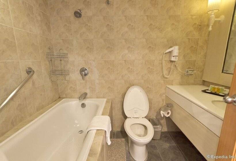 Студия Deluxe, Crown Regency Hotel And Towers