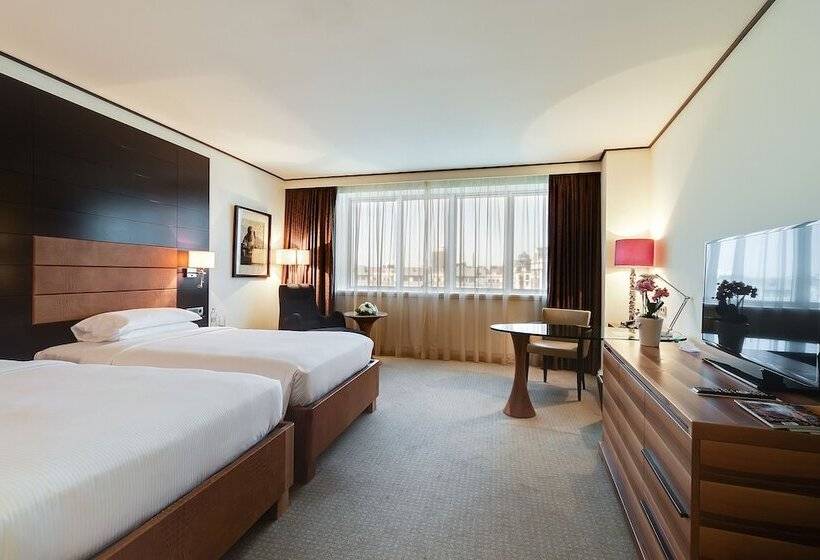 اتاق کلاب, Hyatt Regency Kyiv
