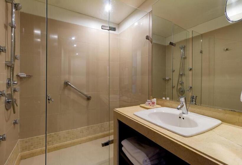 Номер Economy, Madisson Inn Luxury By Geh Suites