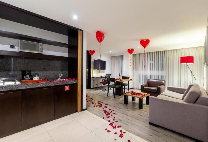 Номер Deluxe, Madisson Inn Luxury By Geh Suites