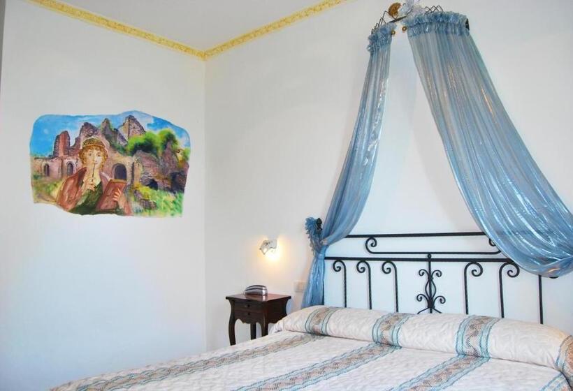 Quarto Estandar, Nido Degli Dei