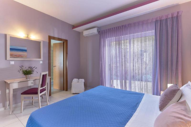 Апартаменты 1 Спальня, Nymphes Luxury Apartments
