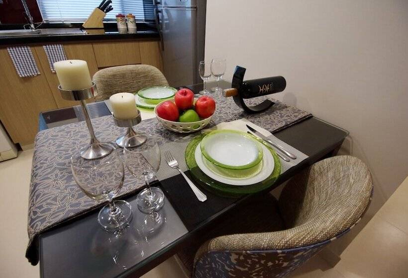 Апартаменты Ejecutiva 2 Спальни, Somerset Ho Chi Minh City