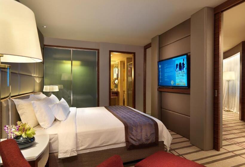 Family Suite, One World