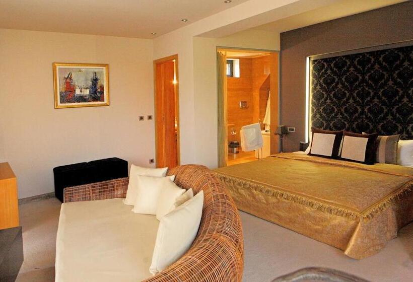 Люкс Повышенной Комфортности, Park Hotel Sandanski