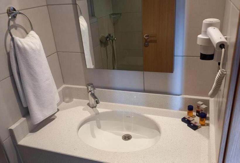 Quarto Estandar com Sacada, Viking Express