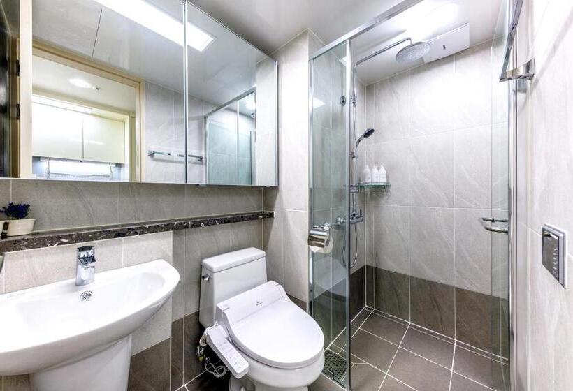 Семейный Номер, Shin Shin Hotel Seogwipo