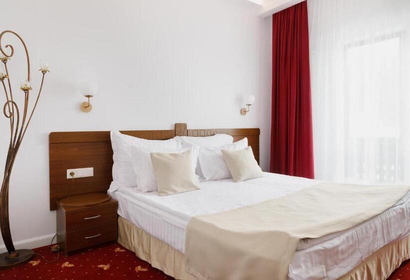 Студия Стандарт, Manor Ski