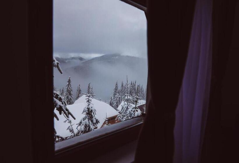 스탠다드 룸 산 전망, Altitude Guest House Ranca