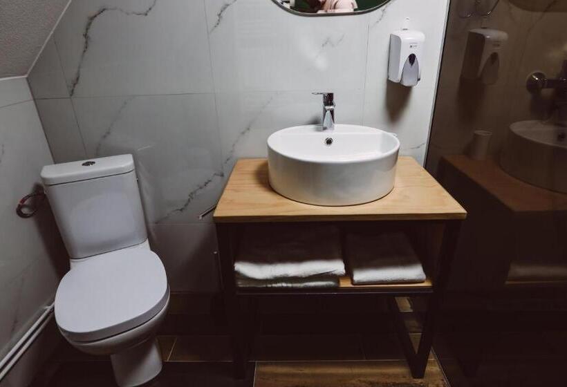 4인용 스탠다드 룸, Altitude Guest House Ranca