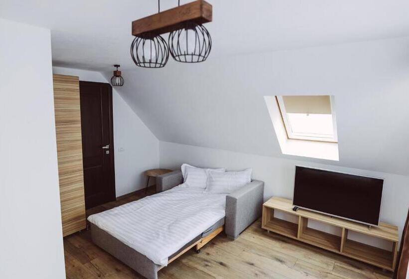 4인용 스탠다드 룸, Altitude Guest House Ranca