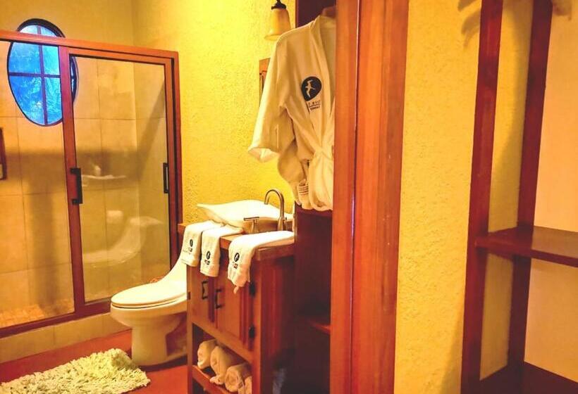 اتاق استاندارد با تخت بزرگ, Vive Utila   Bed & Breakfast