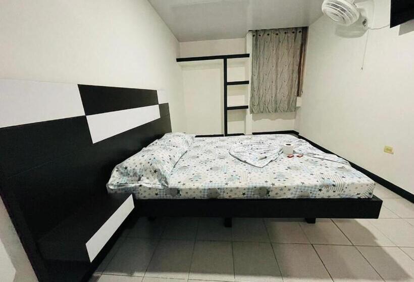 Номер Стандарт, Gavan Plaza