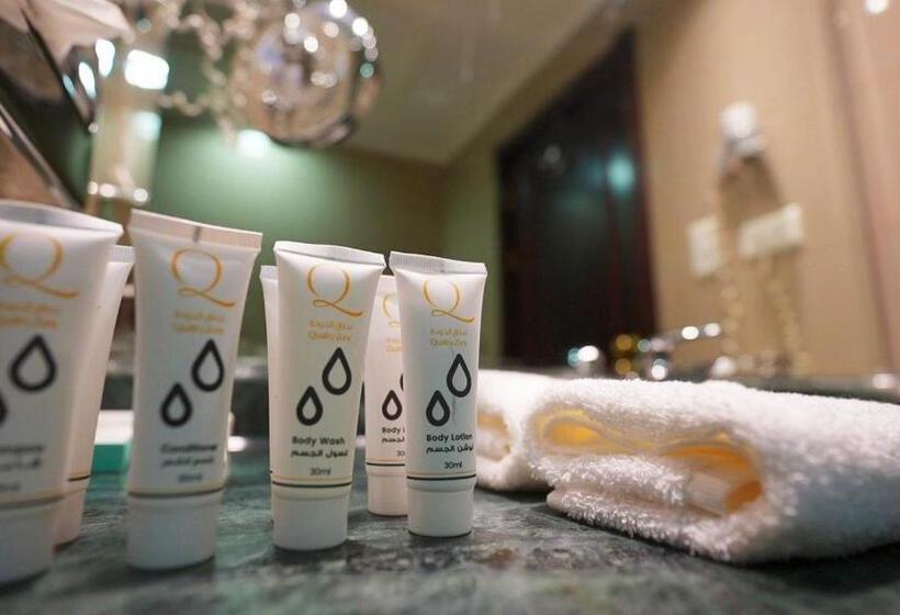 Королевский Люкс, Habitat Hotel All Suites   Jeddah