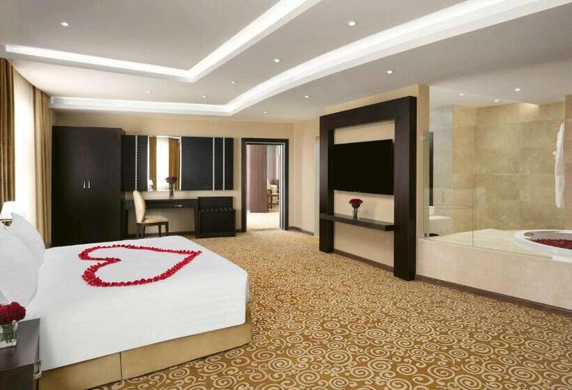 Люкс, Mövenpick Hotel Qassim