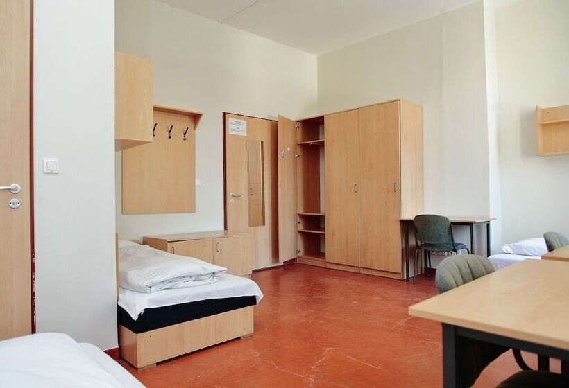 标准三人间, Pop Up Hostels  Downtown