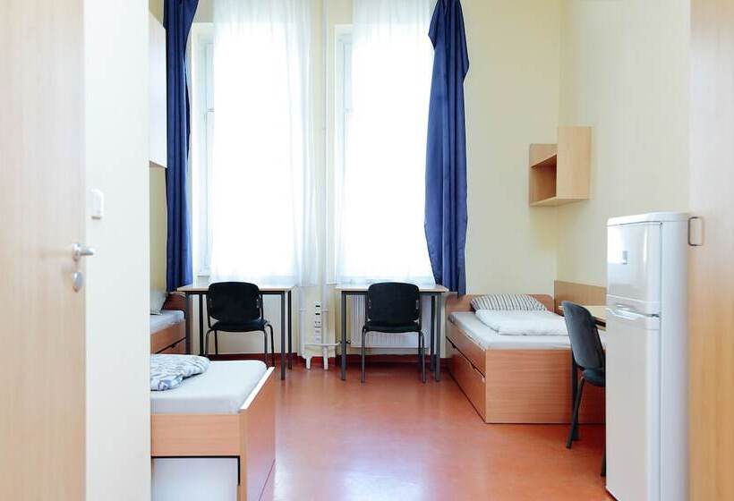 四人标准间, Pop Up Hostels  Downtown