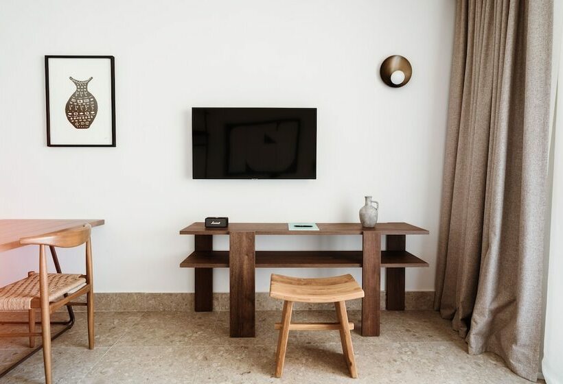 套房配有游泳池, Asterion Suites & Spa   Designed For Adults