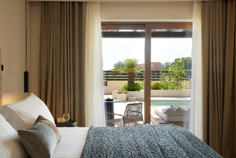 套房配有游泳池, Asterion Suites & Spa   Designed For Adults