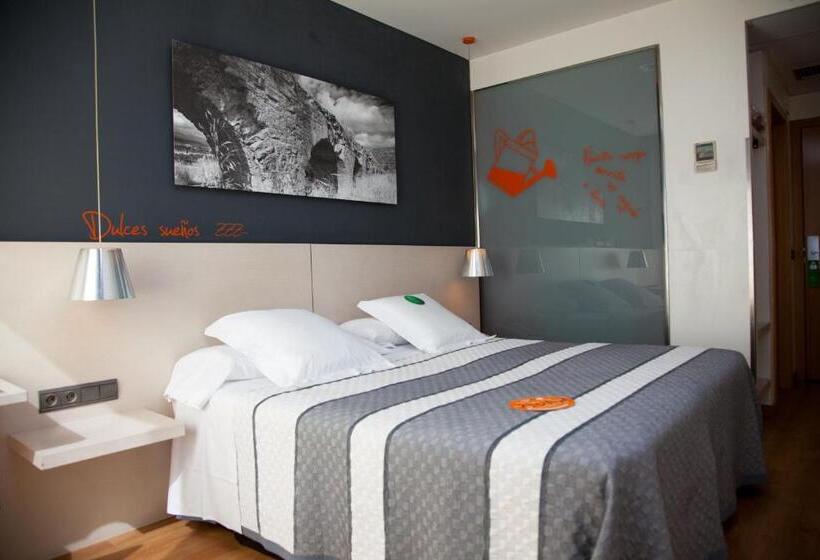 Номер Стандарт, Bed4u Tudela