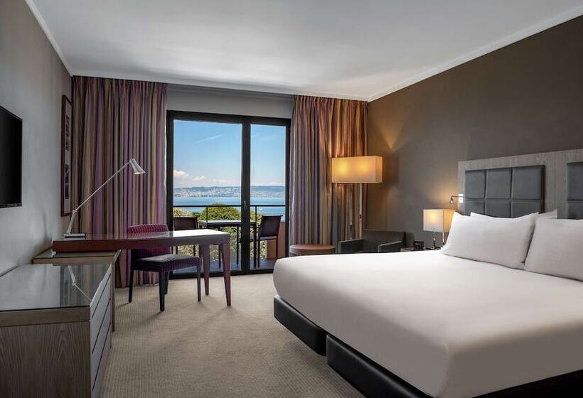 Номер Executive, Hilton Evianlesbains