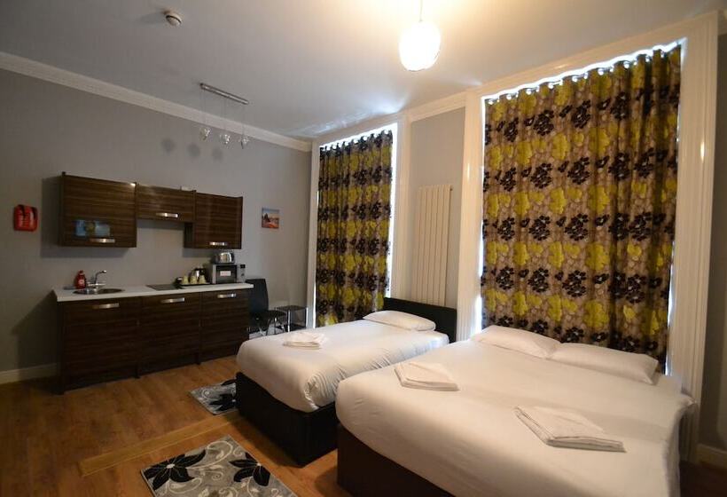 スタンダードスタジオ, Hyde Park Suites   Apartments