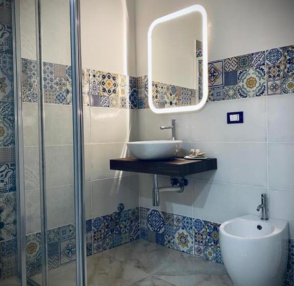 اتاق لوکس با تخت بزرگ, Paolanna Luxury Rooms