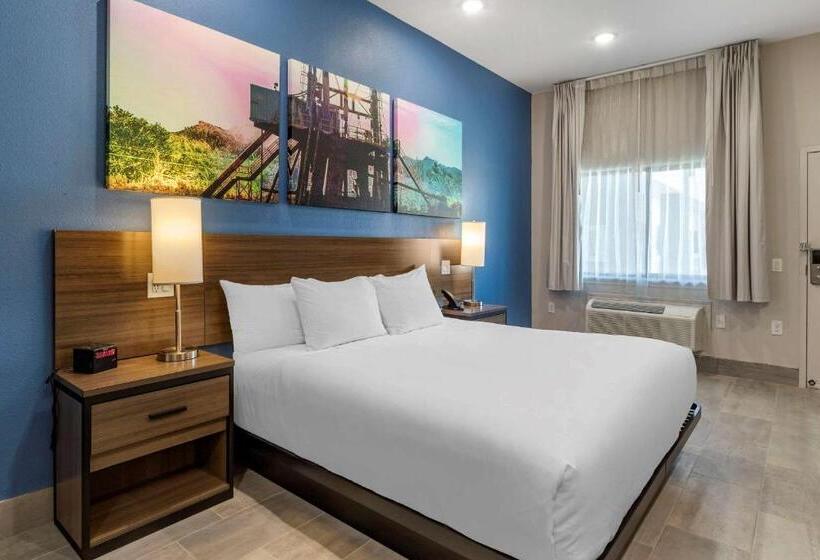 장애인을 위한 킹사이즈 침대 스탠다드 룸, Clarion Pointe Port Arthur Beaumont South