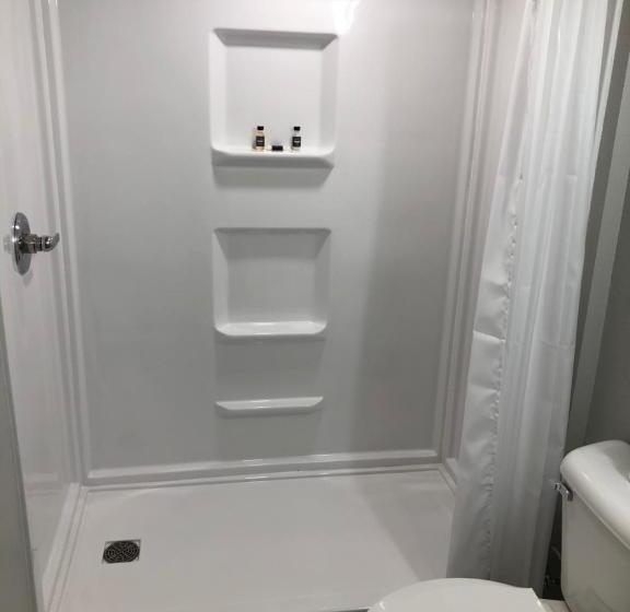 Студия Стандарт, Rockwood Resort Motel