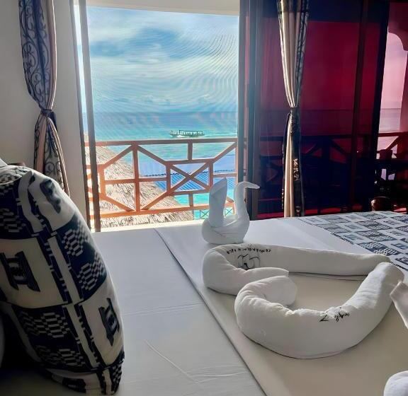 Полулюкс с Балконом, Zenobia Beach Resort