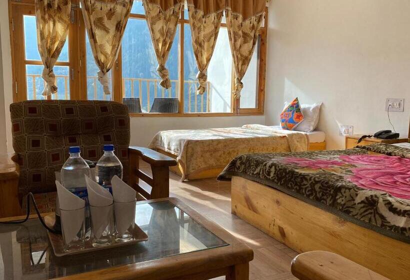 اتاق استاندارد سه نفره, Bhrigu