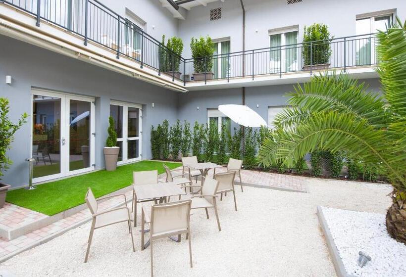 Apartamento 1 Dormitório, Residence Ondamare