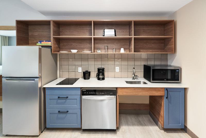 带四张床的标准工作室, Candlewood Suites   Asheville Downtown, An Ihg