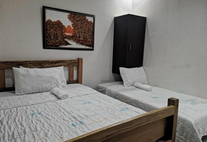 Семейный Номер, Reddoorz Plus @ Jollydays Hotel Nueva Ecija