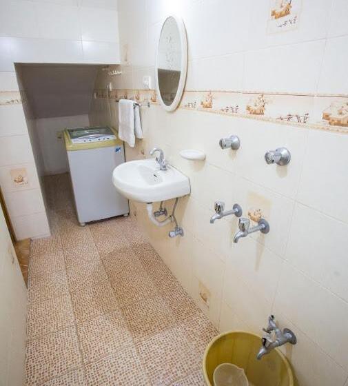 标准工作室, Darryl Ribeiro S 2bhk & 3bhk Apartment In A Villa