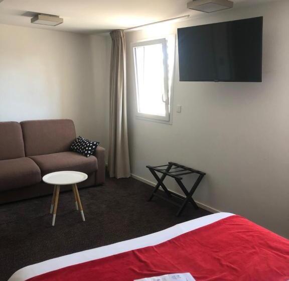 اتاق سوپریور چهار تخته, Brit Hotel Quimper Nord