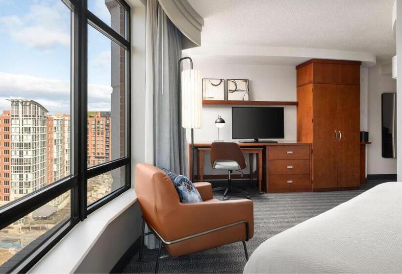 اتاق استاندارد با تخت بزرگ, Courtyard By Marriott Washington Capitol Hill/navy Yard