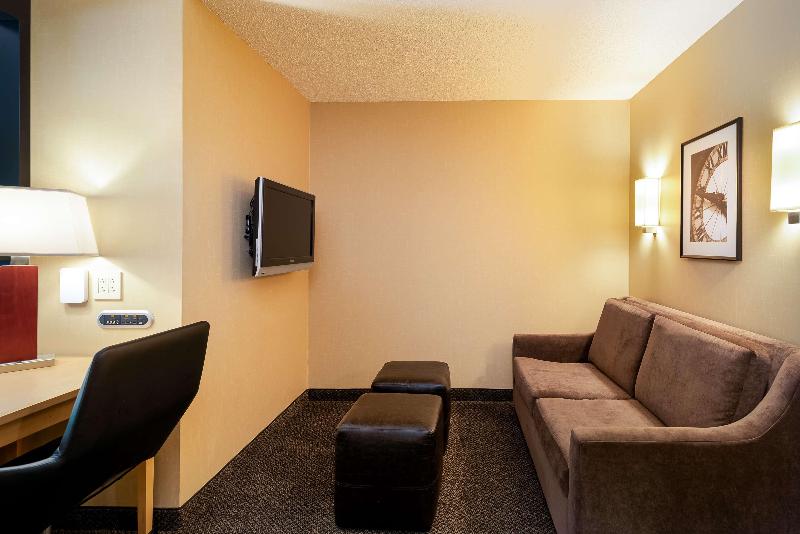 סוויטת ג'וניור מיטת קינג, Doubletree By Hilton Hotel Savannah Airport
