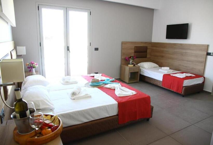 Номер Deluxe с Террасой, Porto Plazza