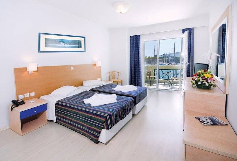 シングルデラックスルーム, Kosta Palace