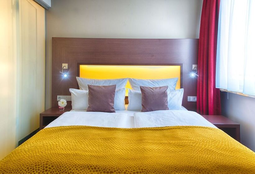 Номер Комфорт, Leonardo Hotel München City Center