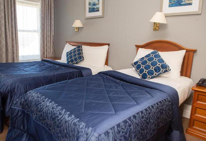 Семейный Номер, Leens Hotel