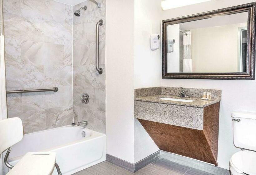 Стандартный Номер Кровать Кинг, Days Inn By Wyndham Houston