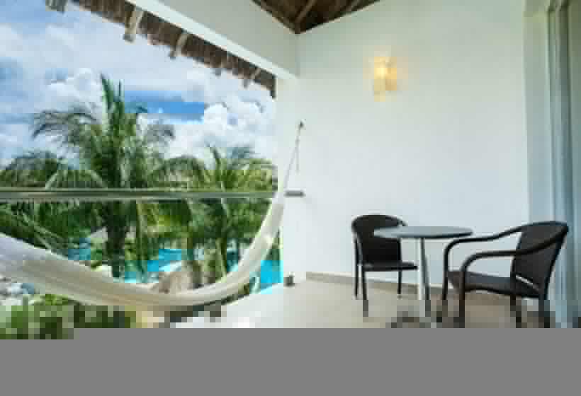 Junior Suite Widok Basen, Secrets Aura Cozumel   Adults Only
