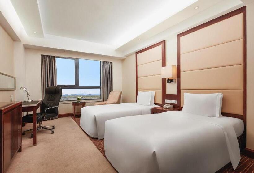 اتاق استاندارد با چشم‌انداز شهر, Crowne Plaza Beijing International Airport, An Ihg