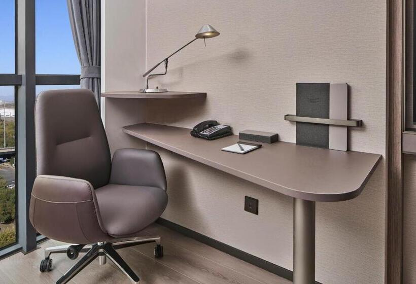 اتاق پرمیوم, Crowne Plaza Beijing International Airport, An Ihg