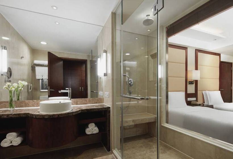 اتاق استاندارد با چشم‌انداز شهر, Crowne Plaza Beijing International Airport, An Ihg