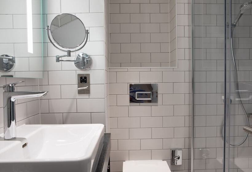 Номер Стандарт, Holiday Inn Bolton Centre, An Ihg